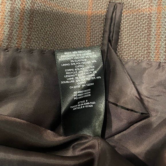 NWT Aritzia Destiny Blazer in Plaid - Picture 8 of 8